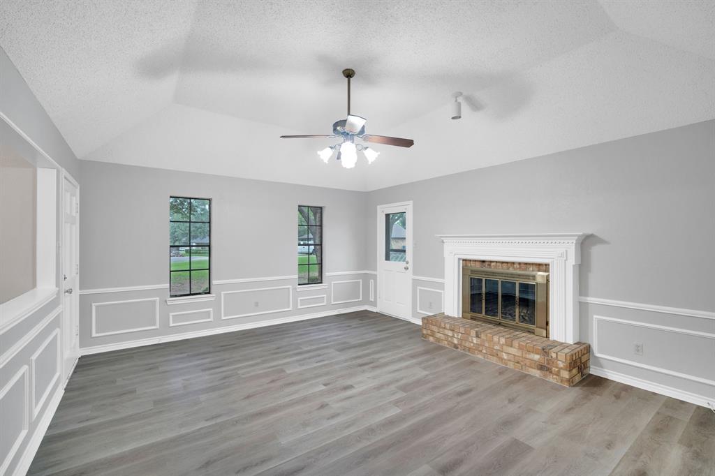 Squire Manor - Residential