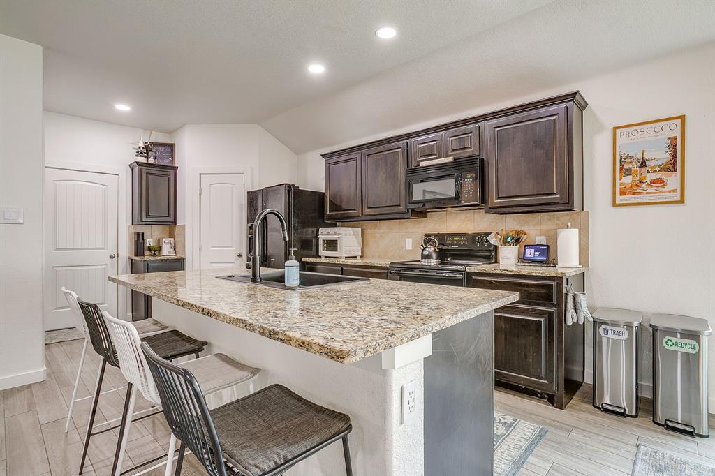 Golden Pond Estate - Residential