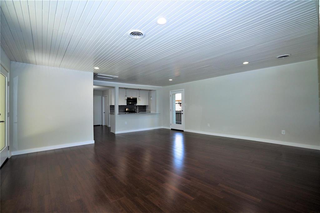 Cloverdale 05 - Residential