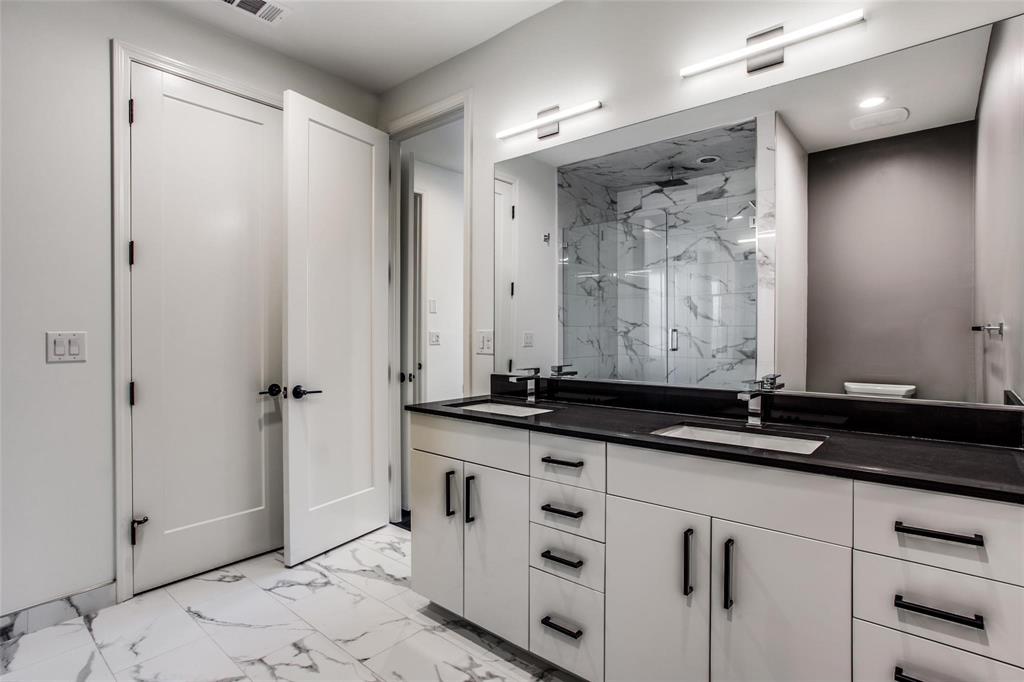 HICKORY VISTA TOWNHOMES - Residential Lease