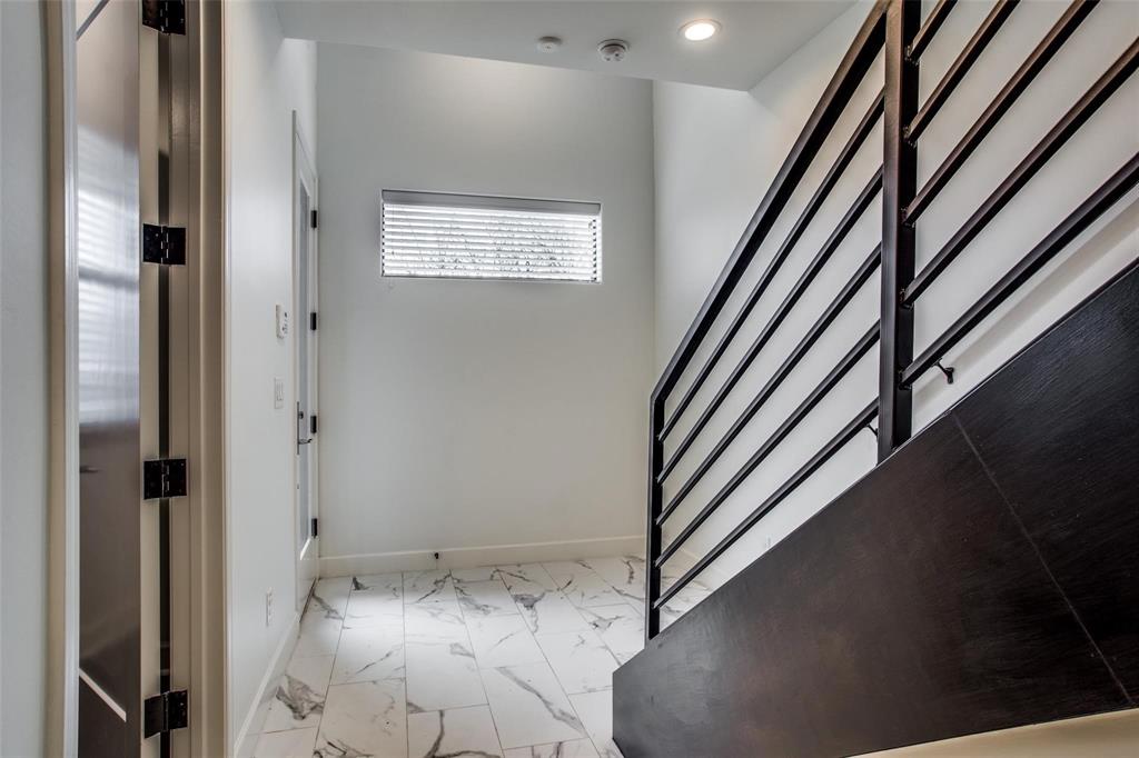 HICKORY VISTA TOWNHOMES - Residential Lease