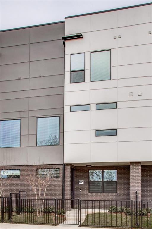 HICKORY VISTA TOWNHOMES - Residential Lease
