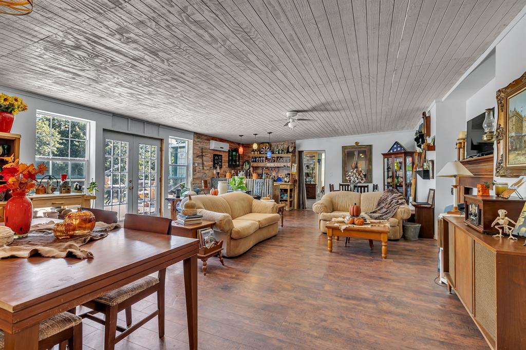 Polly Meeks Surv Abs #640 - Residential