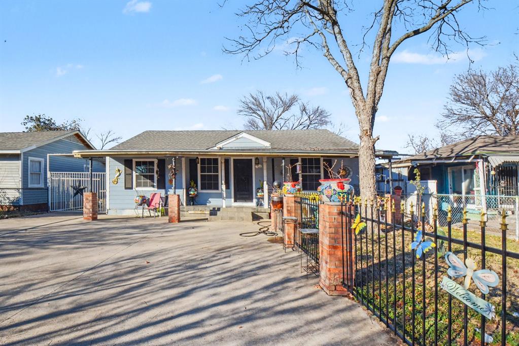 Quaint & Charming home located in the established Edgewood Heights addition of Dallas! Built in 1948, this well maintained property offers 2 Bedrooms and 2 full bathrooms with a flexible floor plan. The home was originally a 3-Bedroom layout, with the 3rd Bedroom converted into an additional living space that can easily be converted back if desired. Major updates include HVAC replaced in 2021, and water heater replaced within the last 3-4years, as well as the roof replaced in 2015 with a 30-yr warranty. The property features a fully fenced yard, an insulated detached shed.

Conveniently located near major highways, shopping, and dining, this home offers character, versatility and functionality in a charming neighborhood.