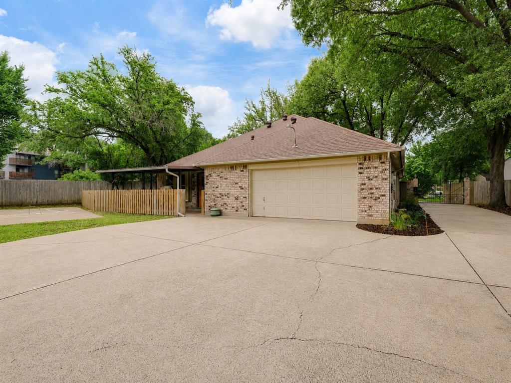 Parkway North - Residential