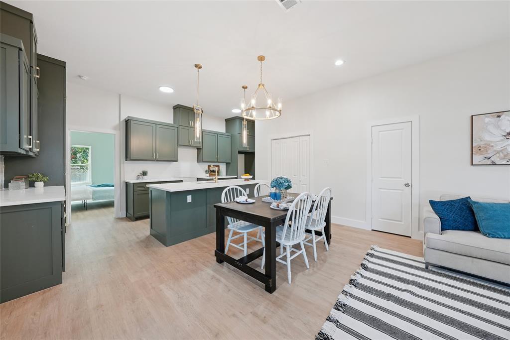 VICTORY HEIGHTS ADDITION - Residential Income