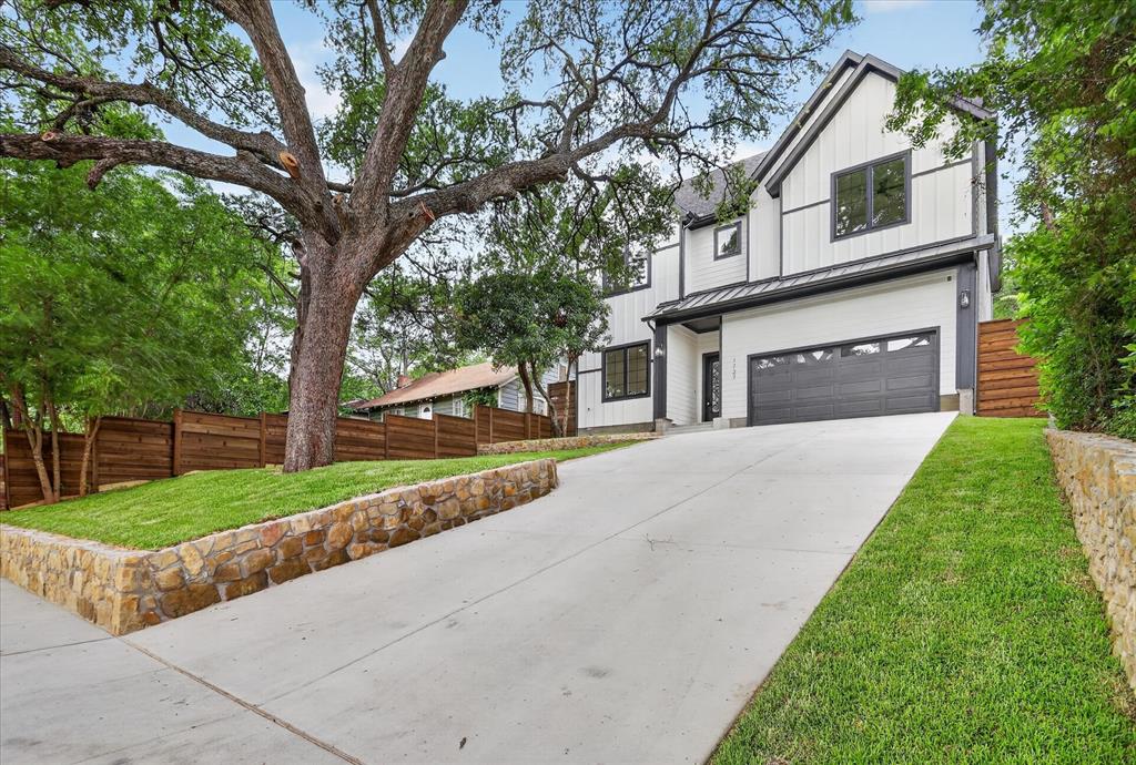 TRINITY HEIGHTS - Residential