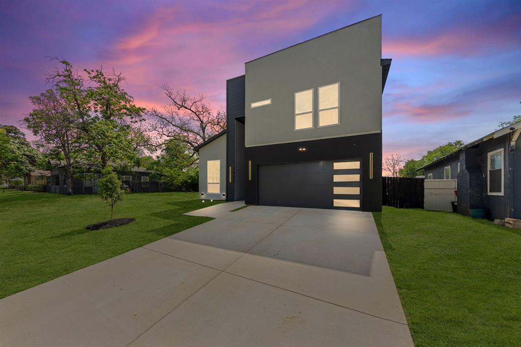 Ervay Terrace - Residential
