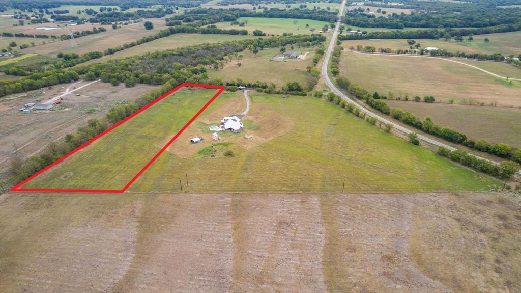 This 4-acre tract in Cumby ISD is the PERFECT place to build that new home.  Off the main highway with great  County Road frontage.
NO RESTRICTIONS!  Within minutes of Commerce, Sulphur Springs, and Greenville, this property offers a piece of country living with easy access to all the convienences of the surrounding cities.