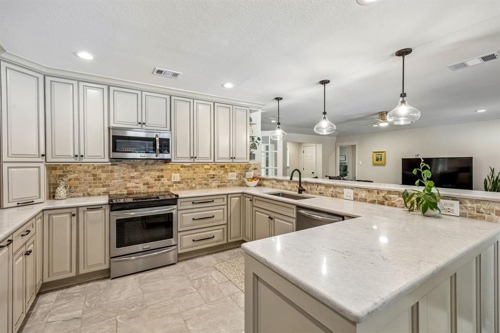 RUSTIC OAKS ADDITION - Residential