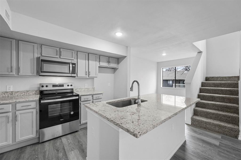 Richland Trace Condos - Residential