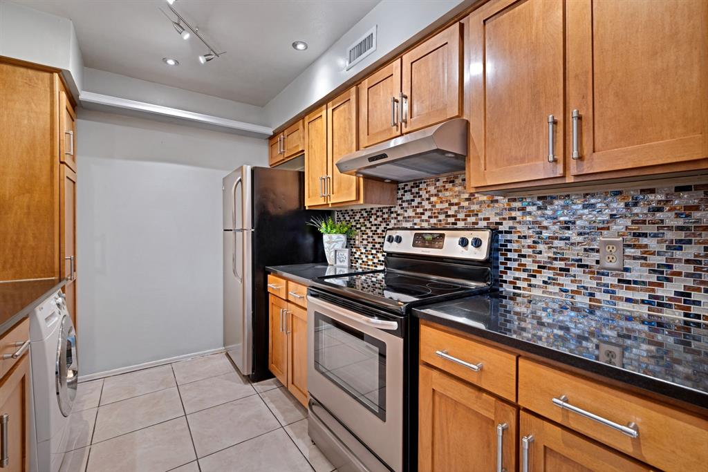 Hollows North Condo - Residential