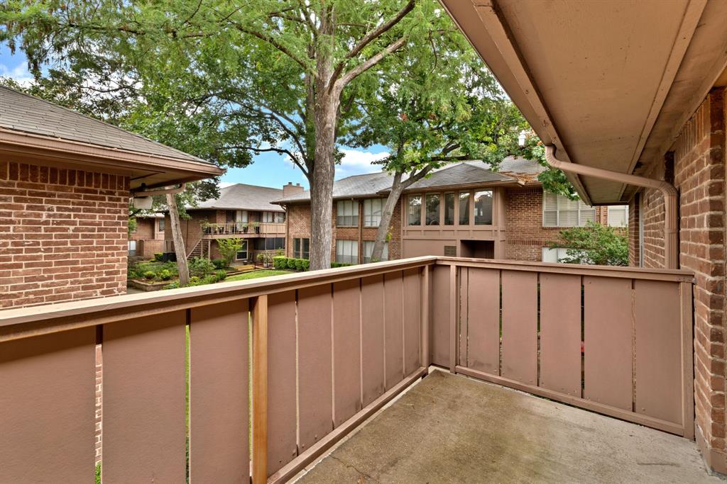 Hollows North Condo - Residential