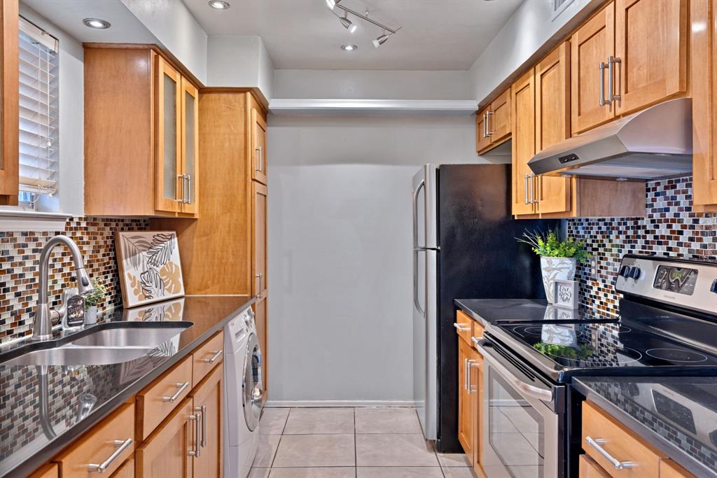 Hollows North Condo - Residential