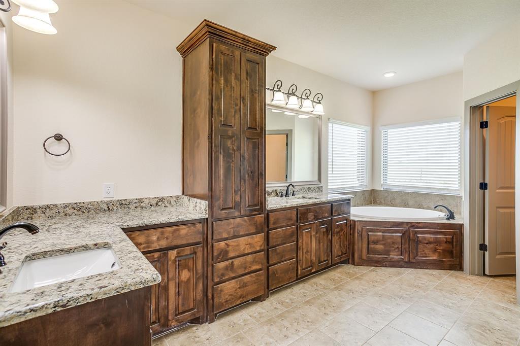 A-668 MO NEAL 20.39 ACRES - Residential
