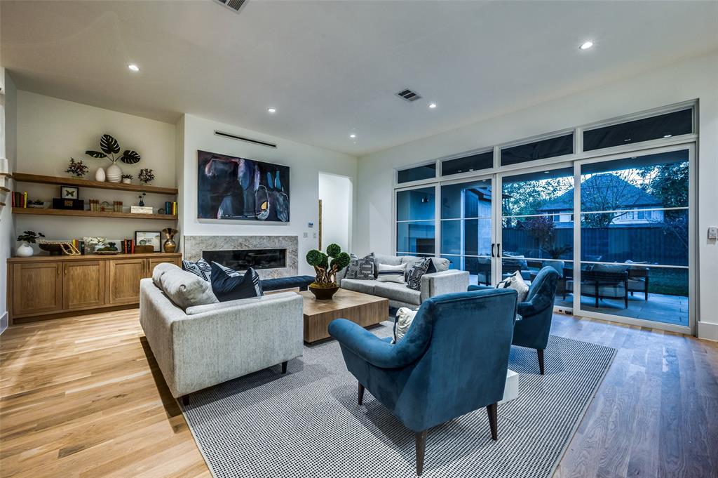 Cresthaven Place Add - Residential