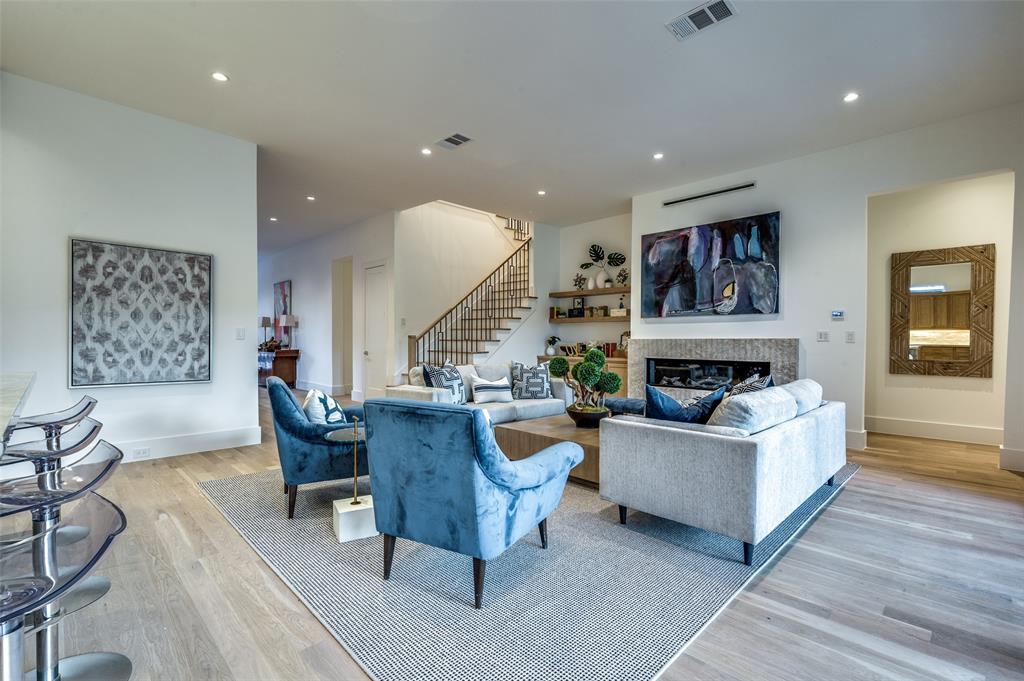 Cresthaven Place Add - Residential