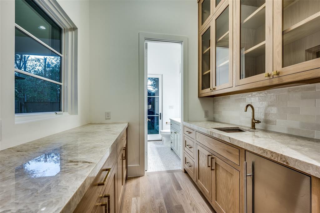 Cresthaven Place Add - Residential
