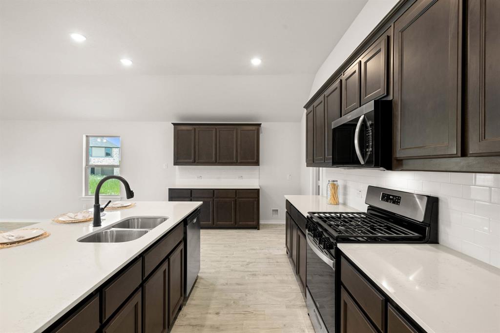 Terra Vella - Residential