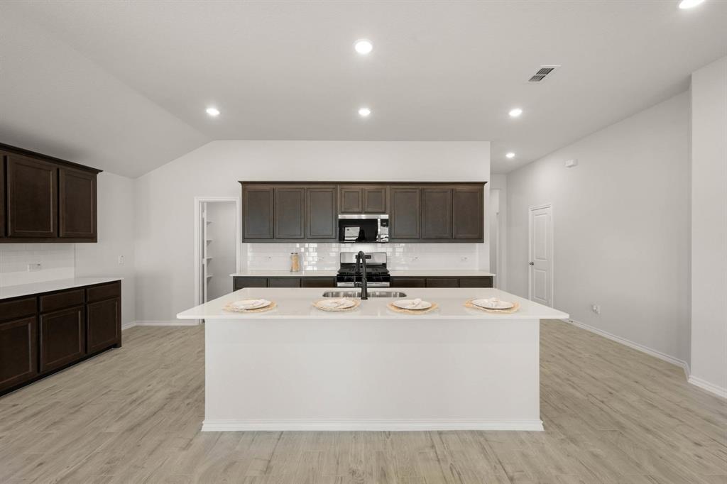 Terra Vella - Residential