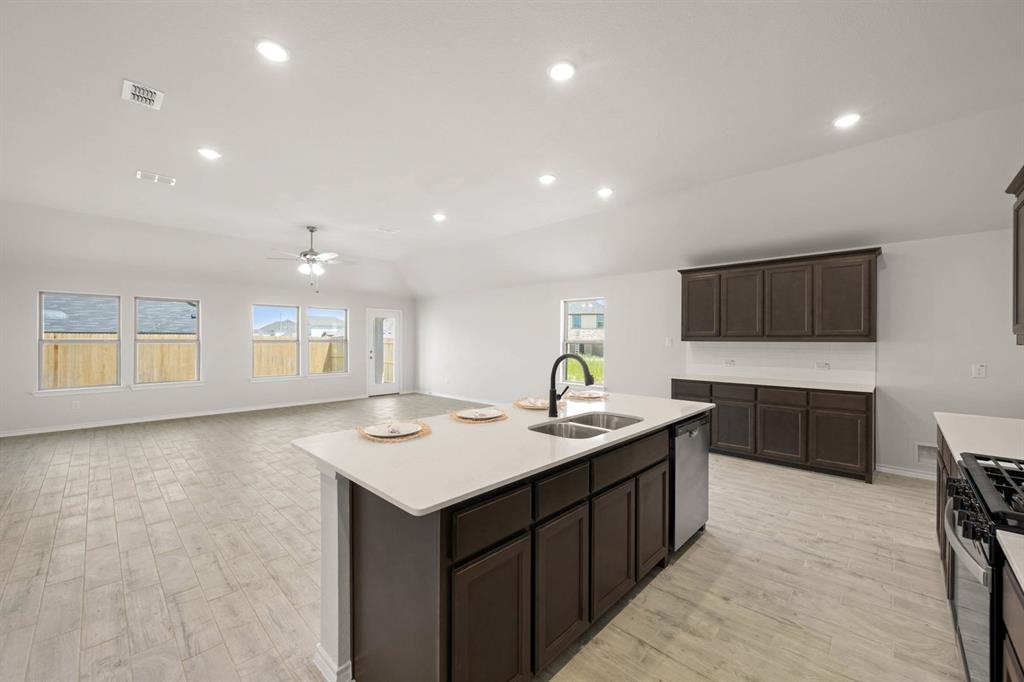 Terra Vella - Residential
