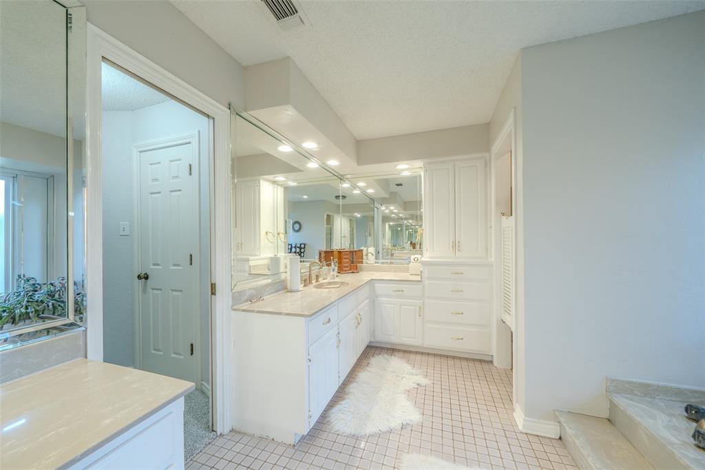 Ridglea Country Club Estate - Residential