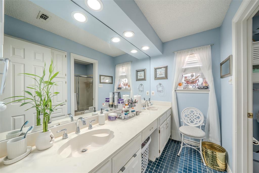 Ridglea Country Club Estate - Residential