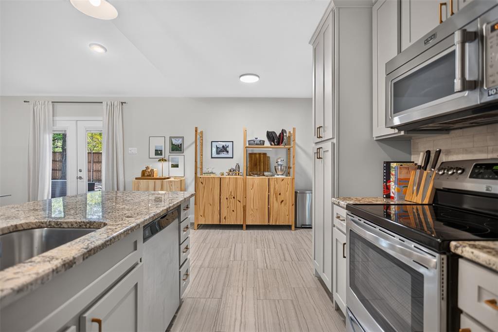 Crestview East 02 - Residential