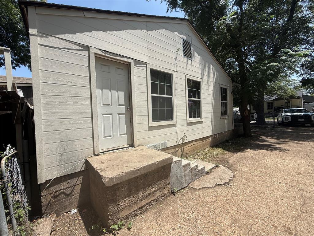 Shady Wood Rev - Residential