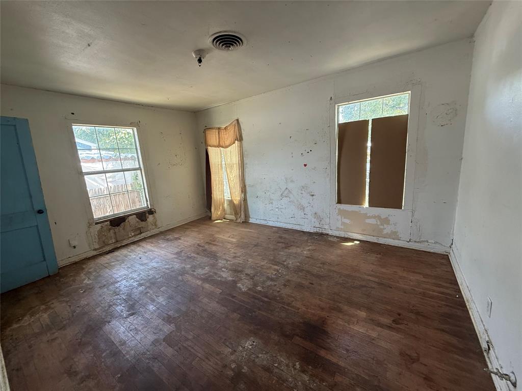 Shady Wood Rev - Residential