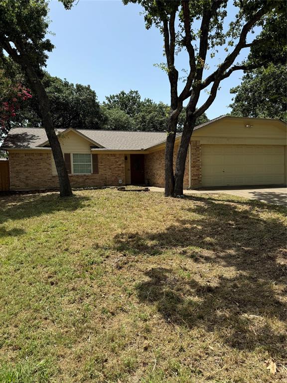 Be sure to take a look at this nice home on a wooded lot in Lakeridge Estates which is one of the most popular additions in Arlington!!...this property is now vacant and has been renovated with new bedroom and closet flooring, new range and microwave, recently replaced all windows with high efficiency windows, has new window coverings and is freshly painted.  Owner also has added insulation and decking for storage in the attic.  Has Several nice trees in front and back, this location is ideal for workers going to Fort Worth, HEB area, DFW International Airport, Grand Prairie and Dallas area with quick and easy access to Interstates and major arterials.