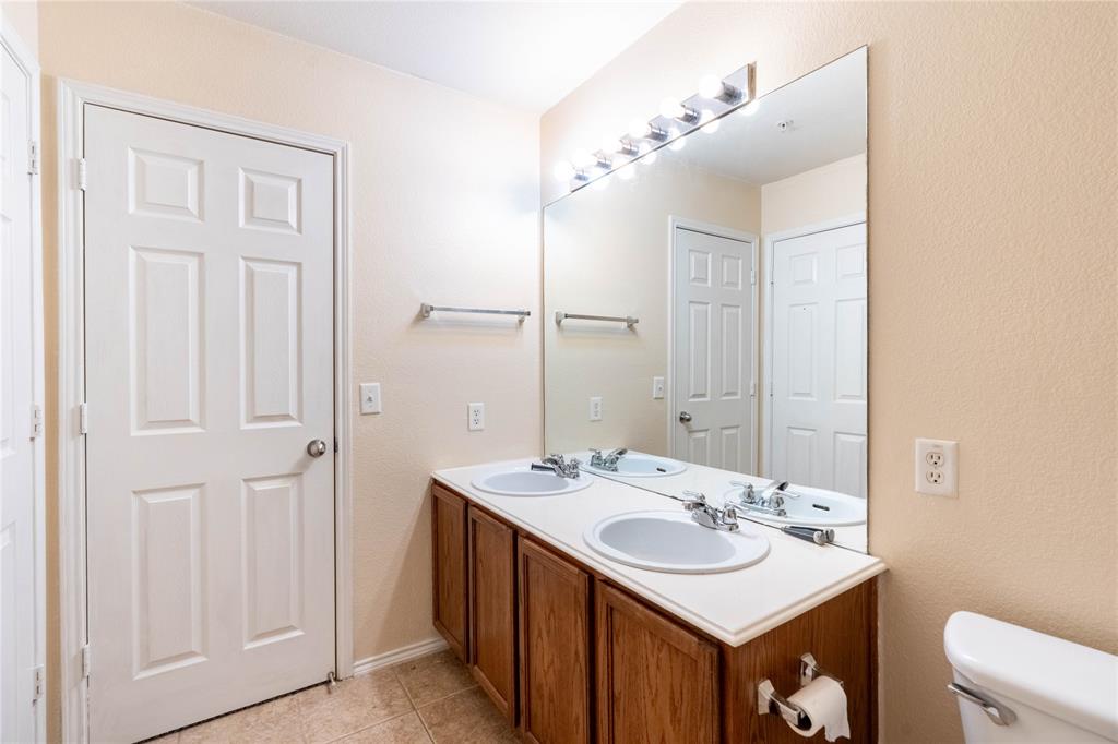 Stoneleigh Place - Residential