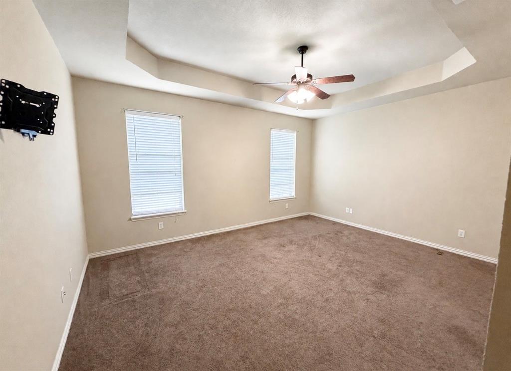 Common At Willow Creek - Residential