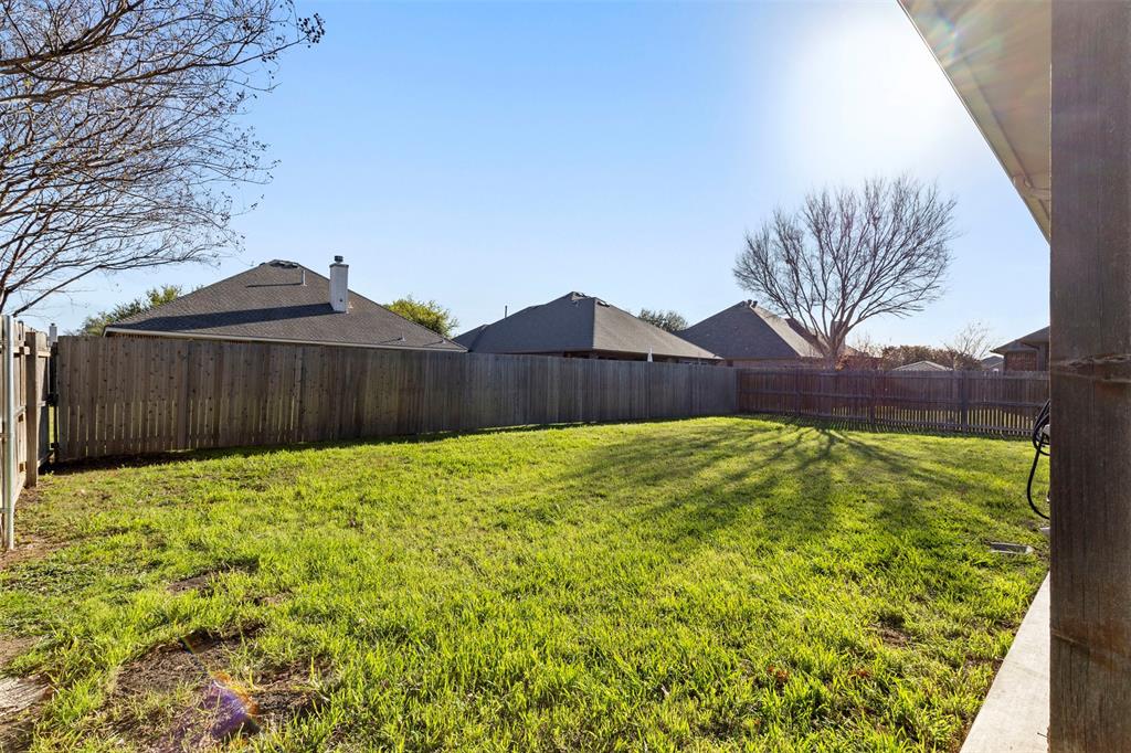 Common At Willow Creek - Residential