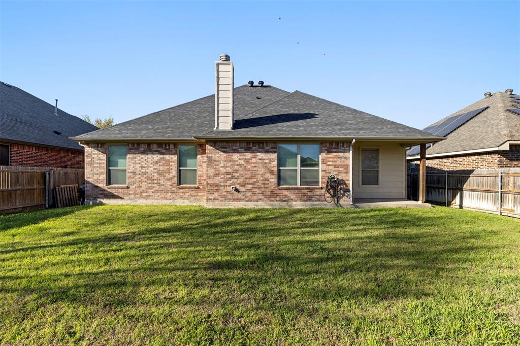 Common At Willow Creek - Residential