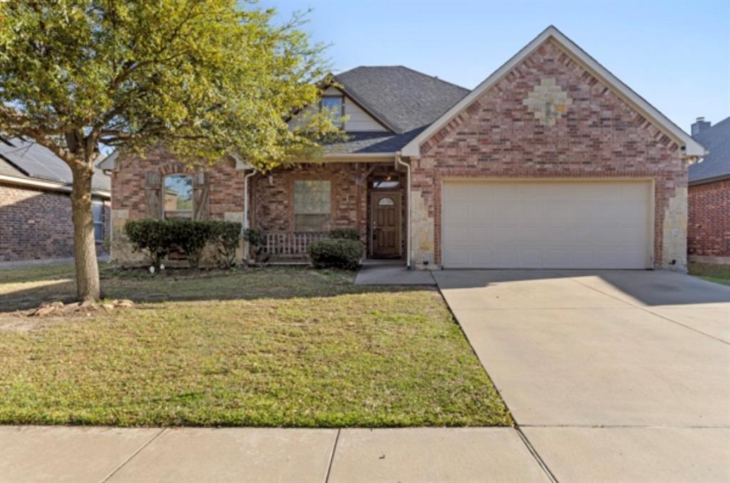 Common At Willow Creek - Residential