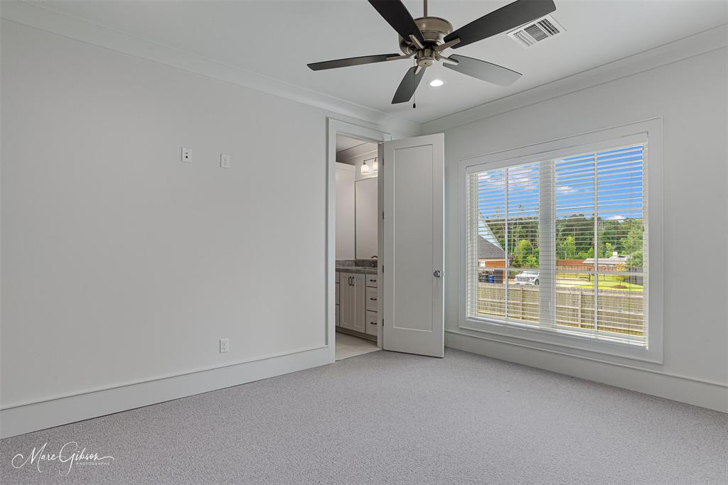LONG LAKE ESTATES - Residential
