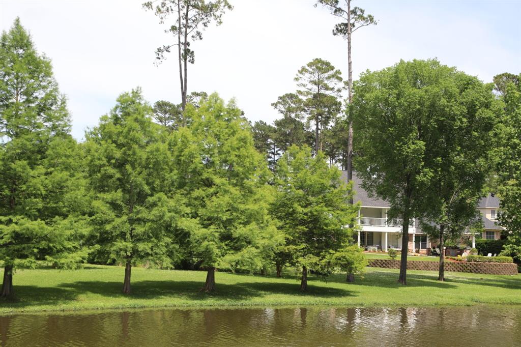 LONG LAKE ESTATES - Residential