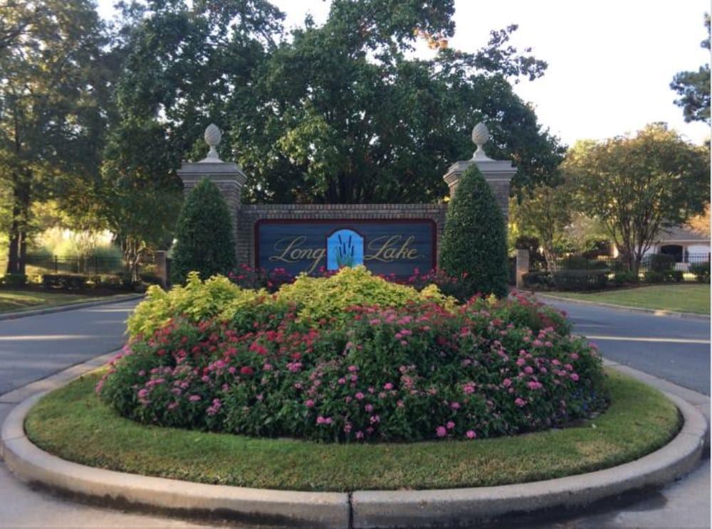 LONG LAKE ESTATES - Residential