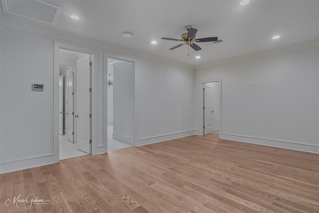 LONG LAKE ESTATES - Residential
