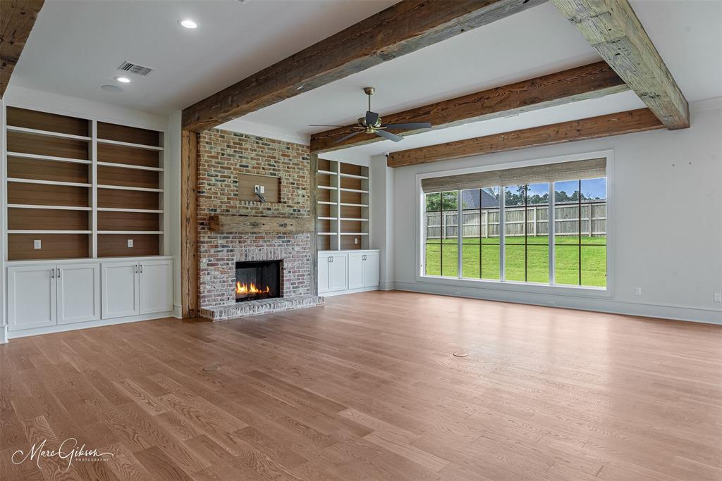 LONG LAKE ESTATES - Residential