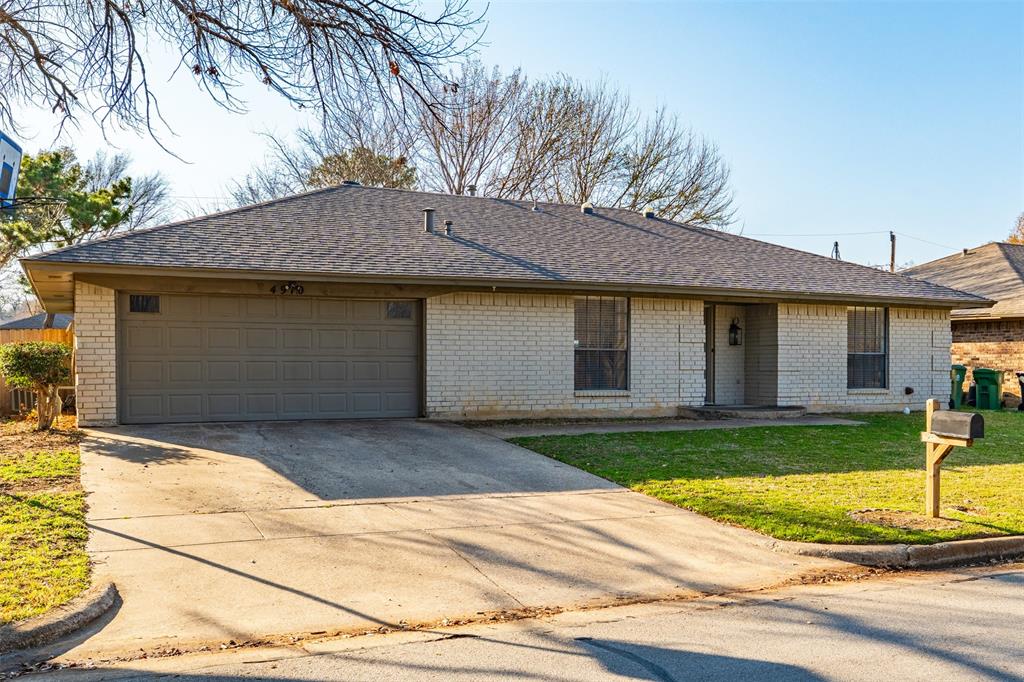 This recently fixed up home is located in some of the best school districts in Arlington. It has a fireplace and open layout. The kitchen has granite countertops, stainless steel countertops, backsplash, and a wonderful view of the living room. The split bedroom layout is perfect for any owner. Come and see the house before it is gone.