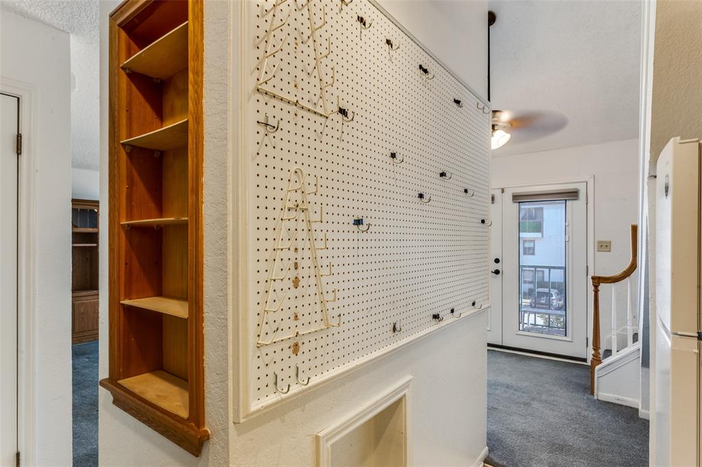 Arlington Oaks Condo - Residential