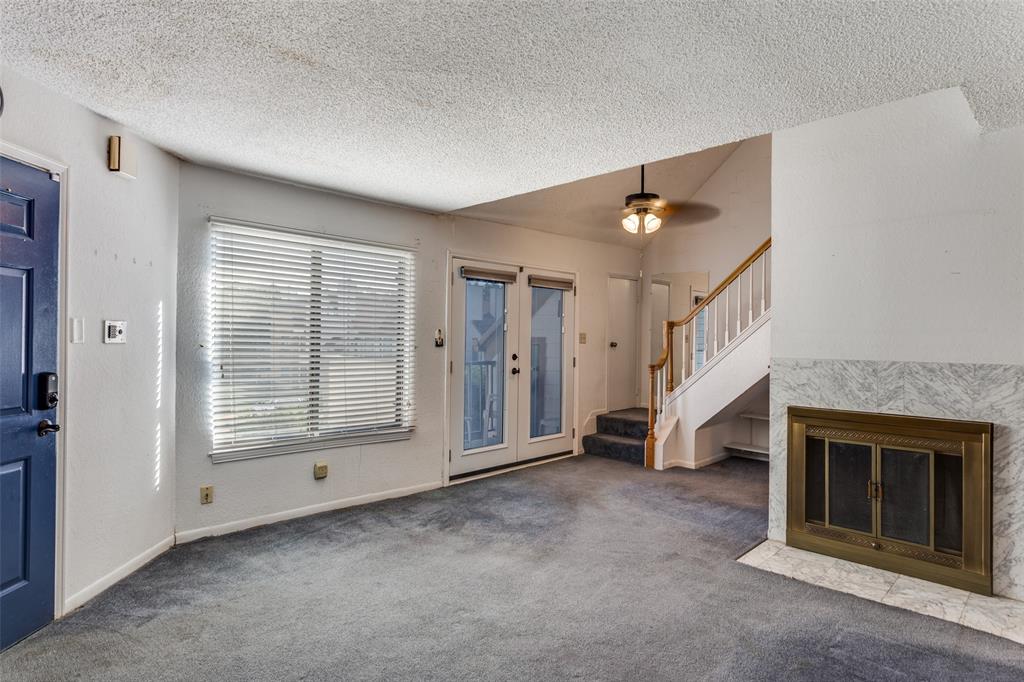 Arlington Oaks Condo - Residential