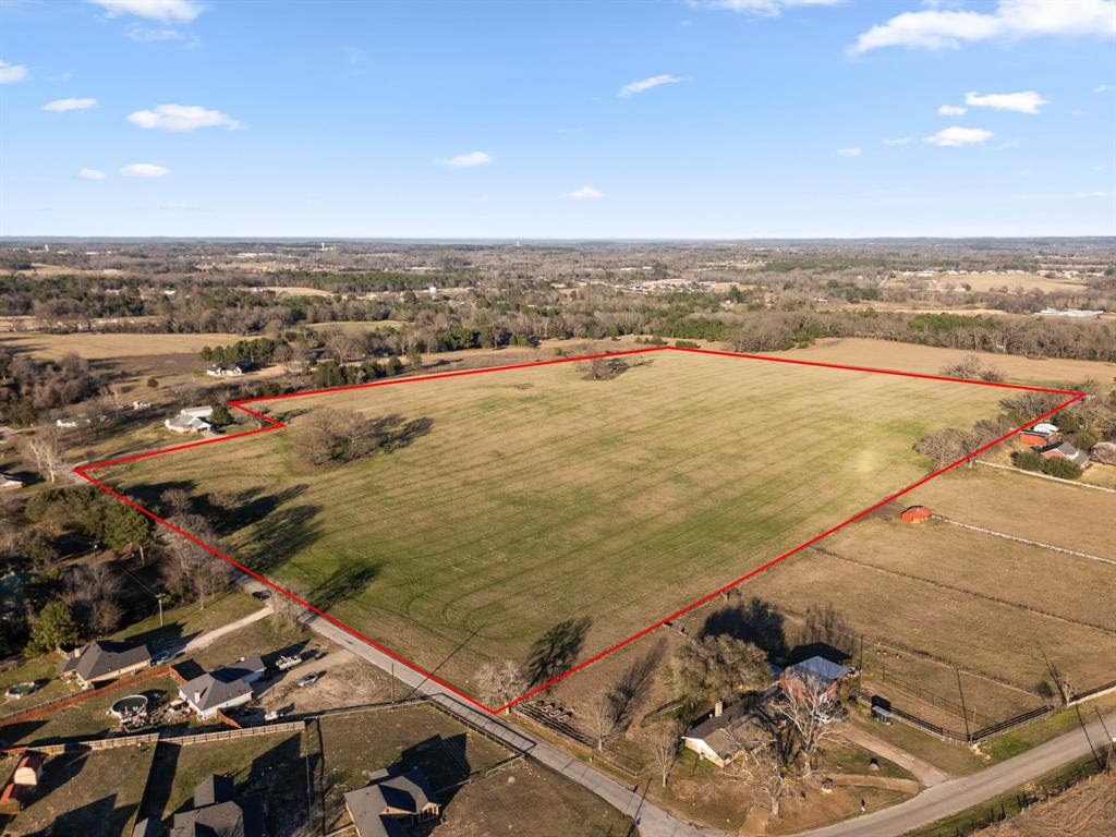 42 acres of open raw land in Lindale ISD. Flat open land, perfect for housing development. Current hay meadow. No current survey.