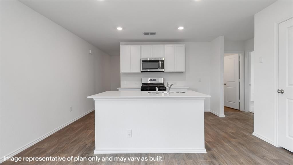 Leonard Crossing - Residential