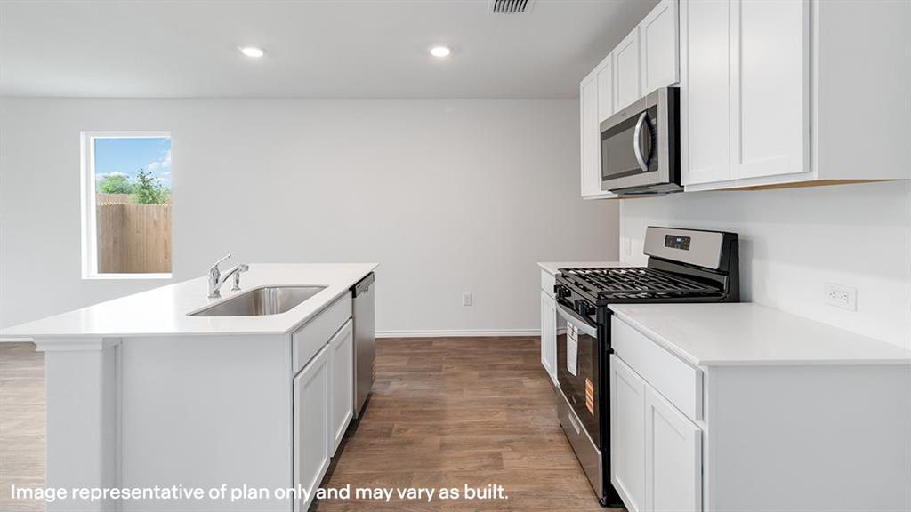 Leonard Crossing - Residential