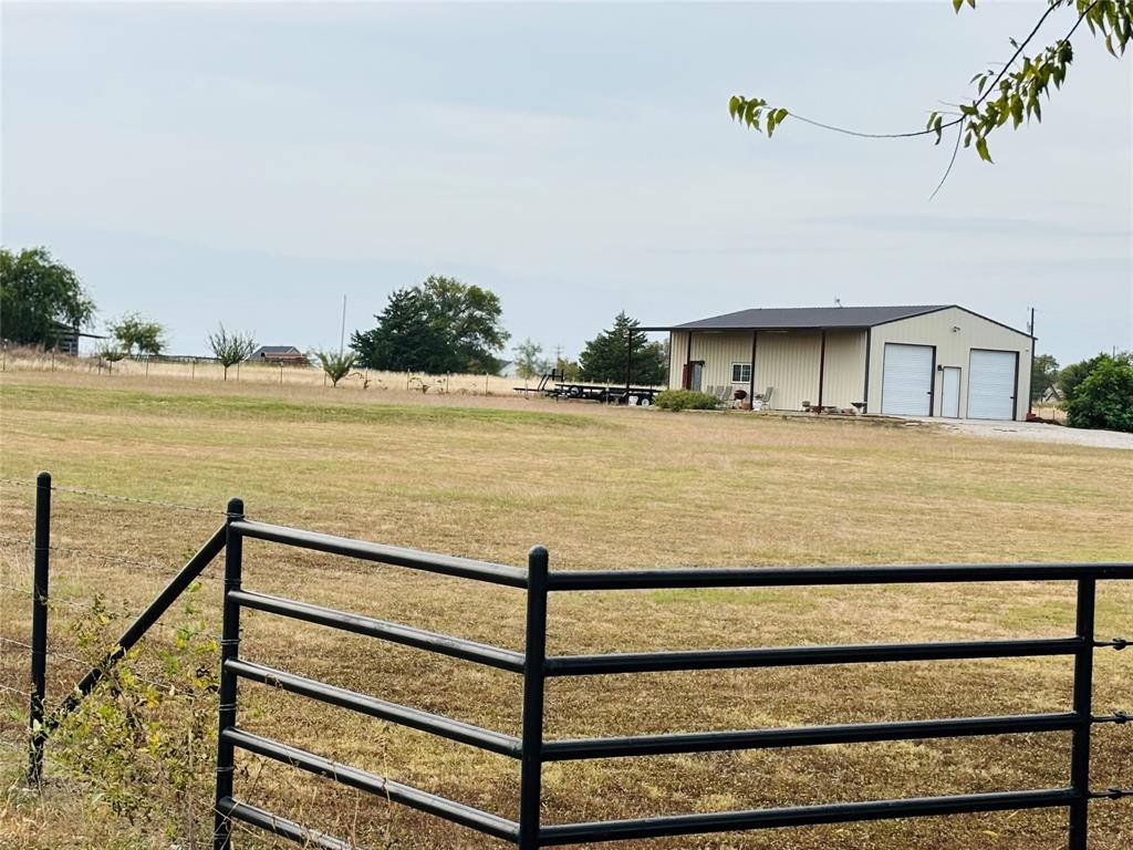PRICE ESTATES - Land