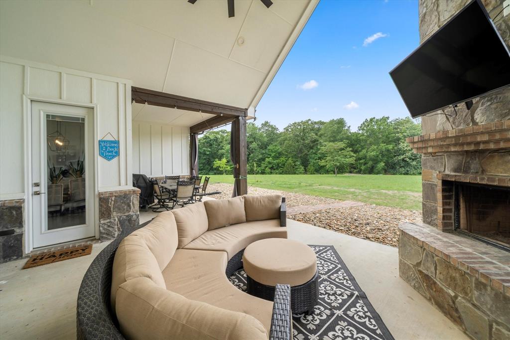 EAGLE SHORES - Residential
