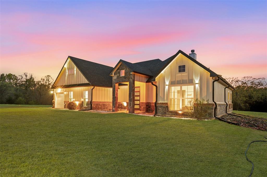 EAGLE SHORES - Residential